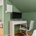 Апартаменты Dinbnb I Explore Bergen! I 650m To Bryggen I Easy Check-in Берген