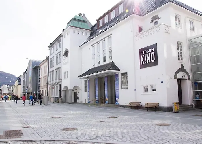 Dinbnb I Explore Bergen! I 650m To Bryggen I Easy Check-in Apartament *